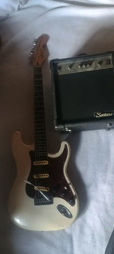 Guitarra eléctrica - miniatura 1