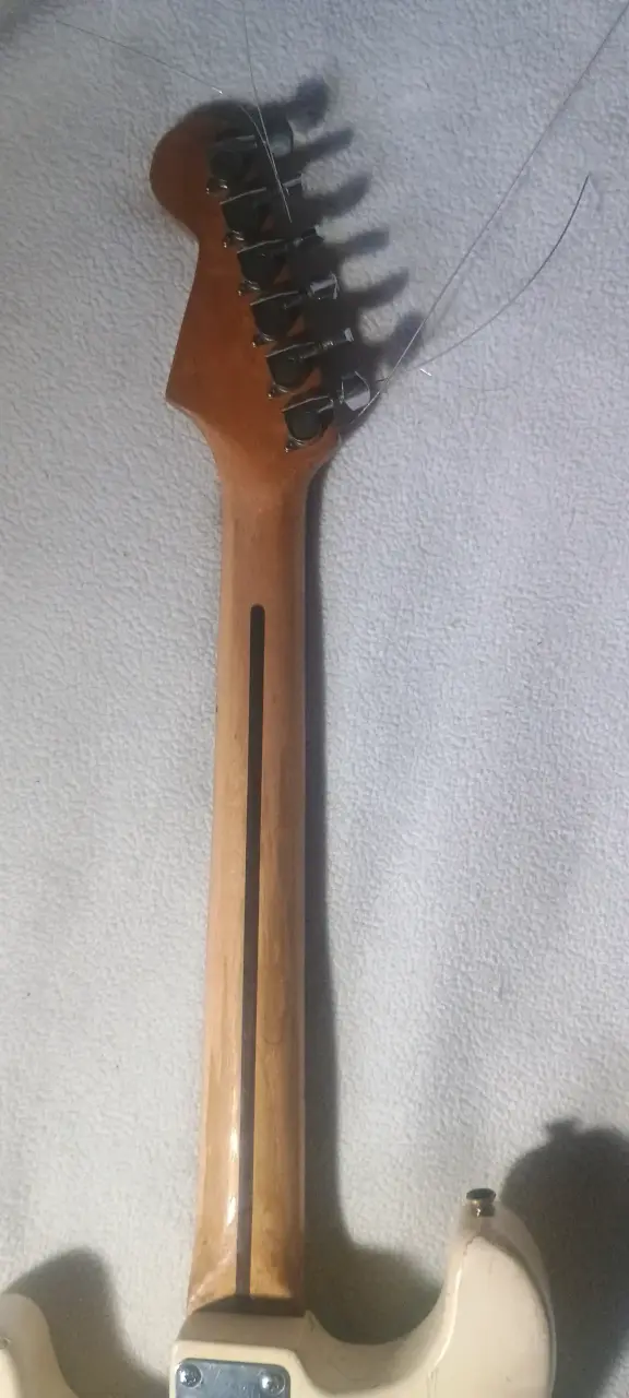 Guitarra eléctrica - 3