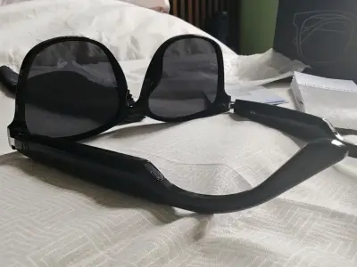 Gafas de Sol Inteligentes con Bluetooth y Micrófono - miniatura 2