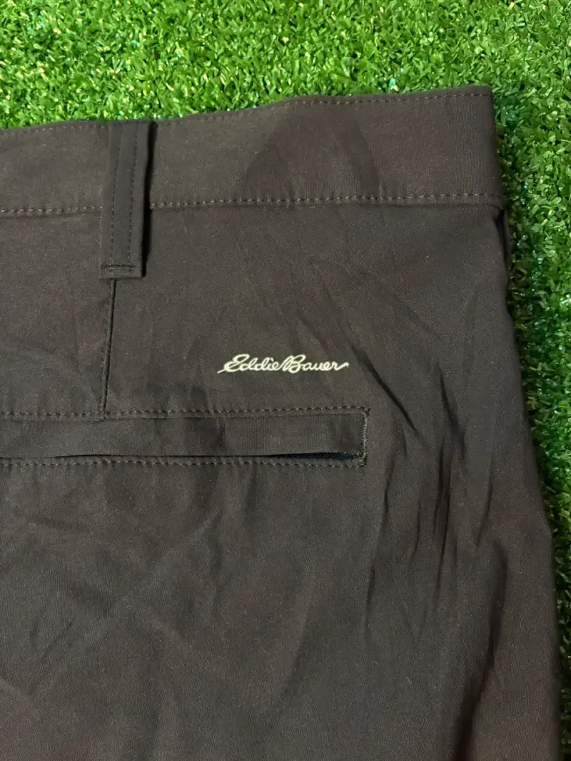 Pantalones de hombre Eddie Bauer 38x30 negros - 4