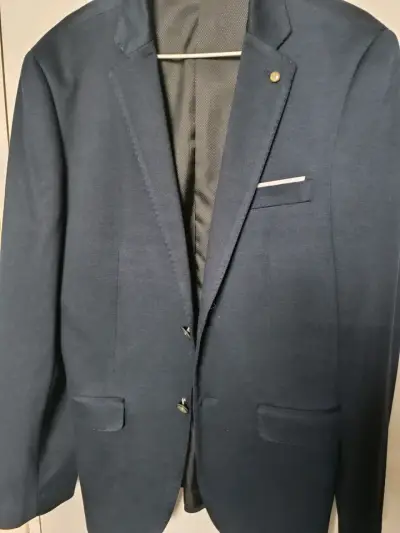 Blazer azul marino para hombre en buen estado - miniatura 1