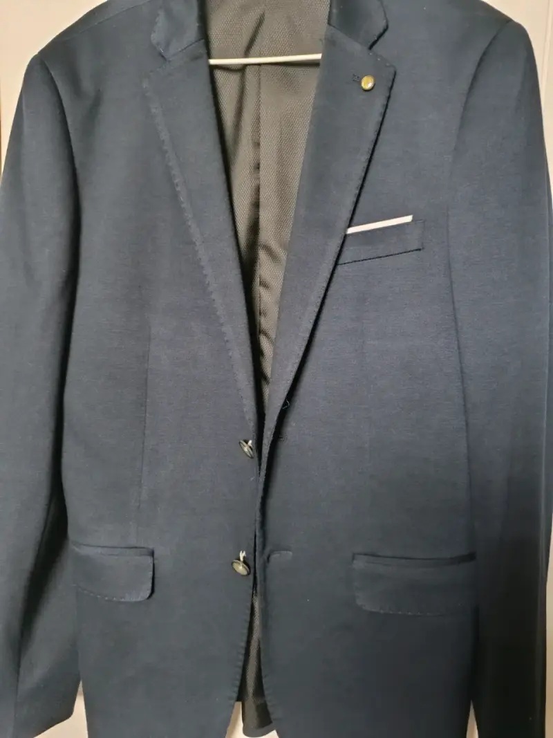 Blazer azul marino para hombre en buen estado - 3