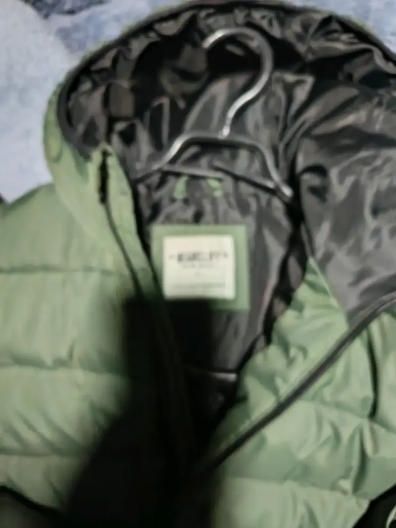 Chaqueta acolchada verde con capucha Bearcliff - 2