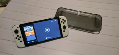 Consola Nintendo Switch OLED con accesorios - miniatura 2