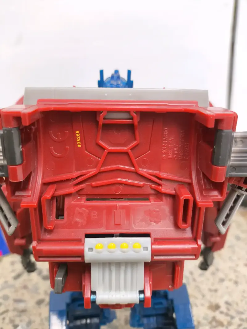 Figura de acción Transformer Optimus Prime - 6
