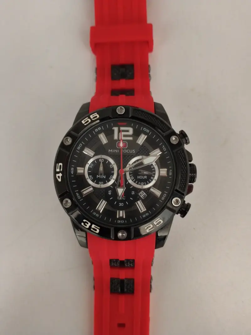 Reloj deportivo Mini Focus con correa roja