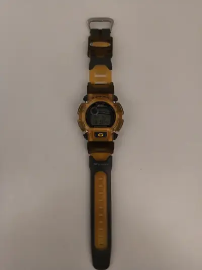 Reloj Casio G-Shock Ámbar - miniatura 3