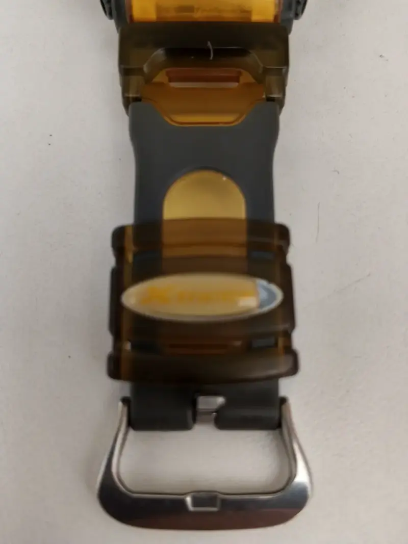 Reloj Casio G-Shock Ámbar - 4