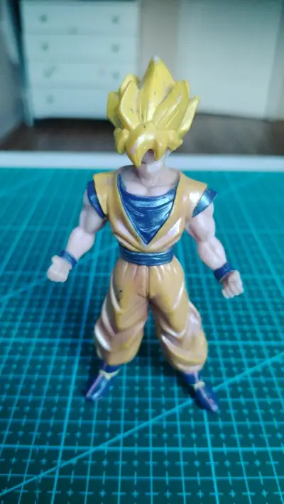 Figura de acción Super Saiyan Goku - miniatura 2