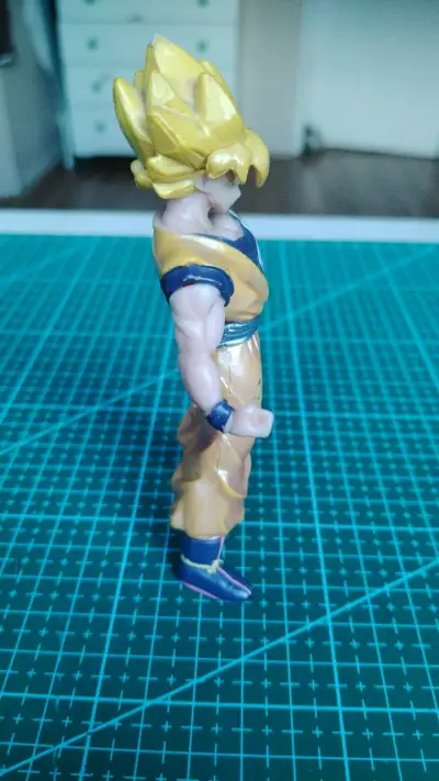 Figura de acción Super Saiyan Goku - miniatura 5