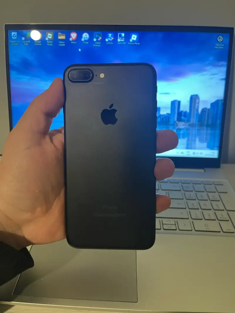 iPhone 7 32GB - 1