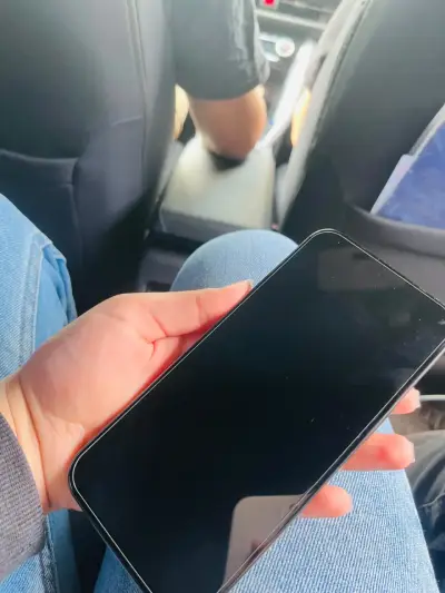 iPhone 15Pro Max  512 gen en buen estado - miniatura 2