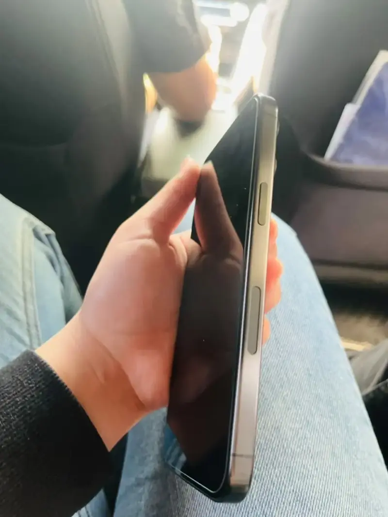 iPhone 15Pro Max 512 gen en buen estado - 5