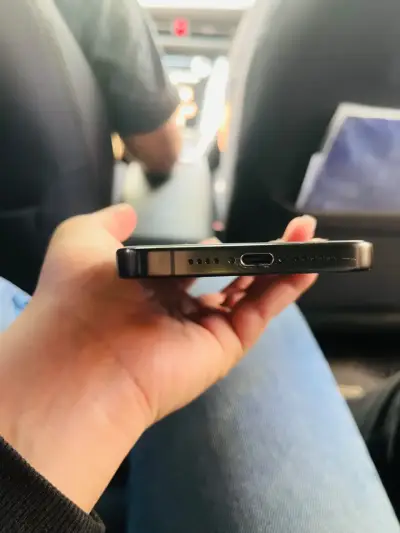 iPhone 15Pro Max  512 gen en buen estado - miniatura 6