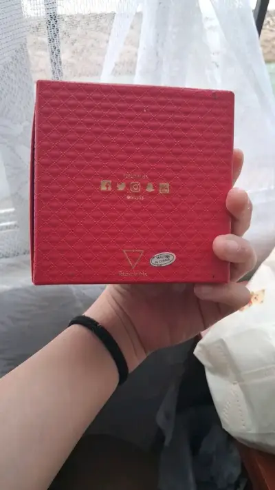 Set de aros Guess Los Angeles en caja original - miniatura 2