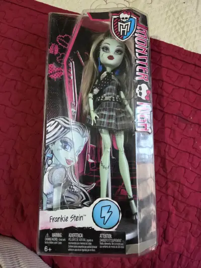 Muñeca Frankie Stein de Monster High - miniatura 1