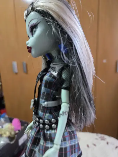 Muñeca Frankie Stein de Monster High - miniatura 4
