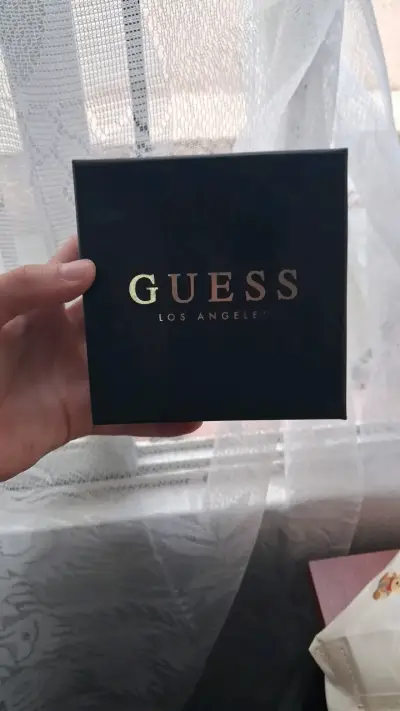 Set de Aros Dorados Guess - miniatura 1
