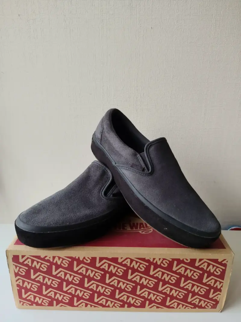 Zapatillas Vans Classic Slip On Gamuza Gris T42 - 1