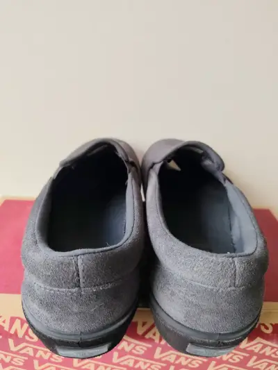 Zapatillas Vans Classic Slip On Gamuza Gris T42 - miniatura 3