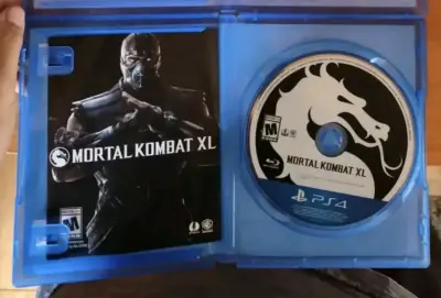 Mortal Kombat XL para PS4 en buen estado - miniatura 2