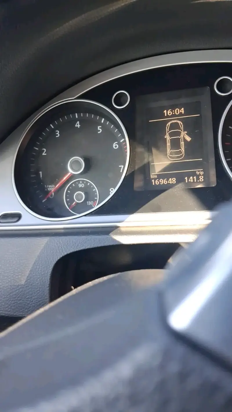 Volkswagen Passat CC 2010 en buen estado - 1