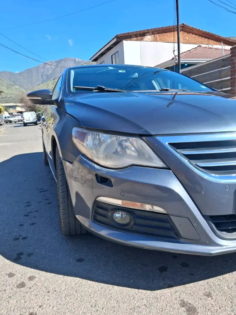 Volkswagen Passat CC 2010 en buen estado - 3