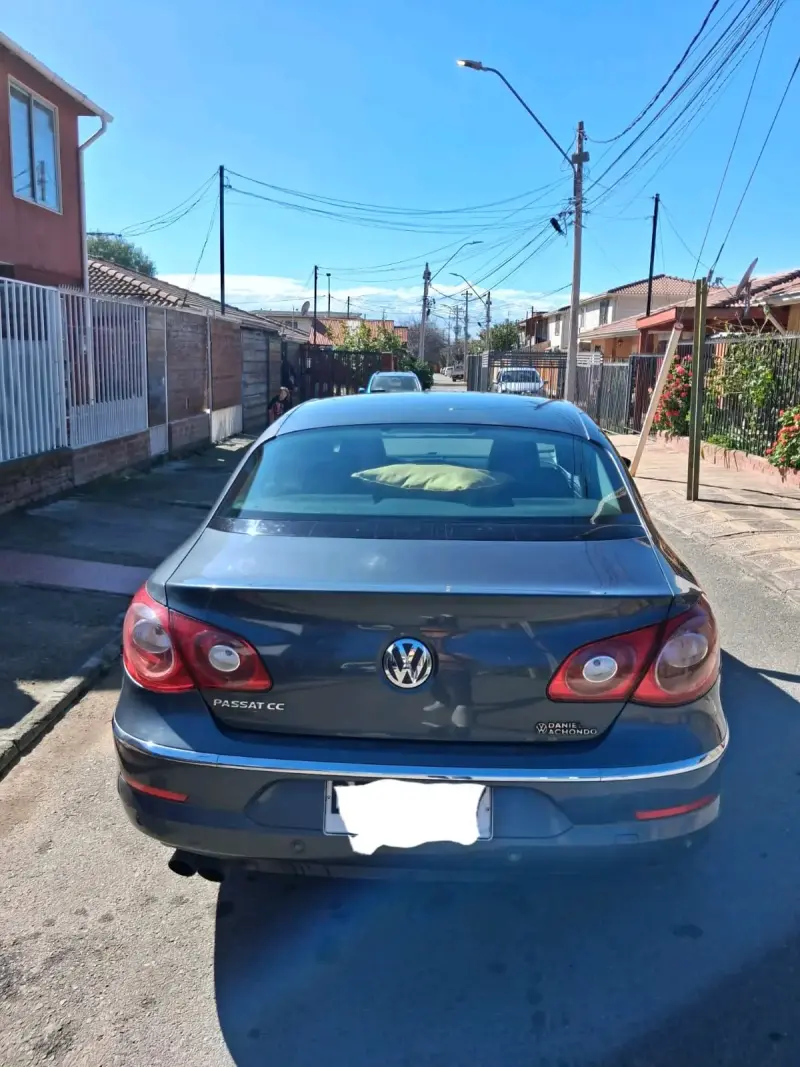 Volkswagen Passat CC 2010 en buen estado - 5