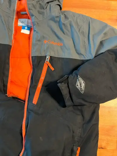 Chaqueta impermeable Columbia con capucha - miniatura 2