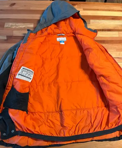 Chaqueta impermeable Columbia con capucha - miniatura 4