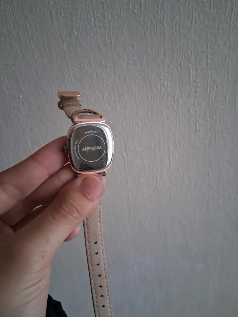 Reloj de pulsera Amphora dorado para mujer - 2