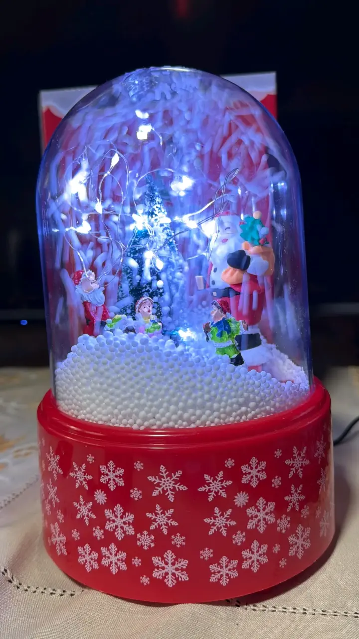 Bola de nieve navideña con luces LED y Musical - 3