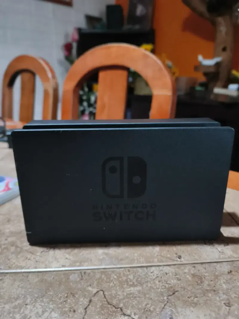 Nintendo Switch con juegos + accesorios - 4