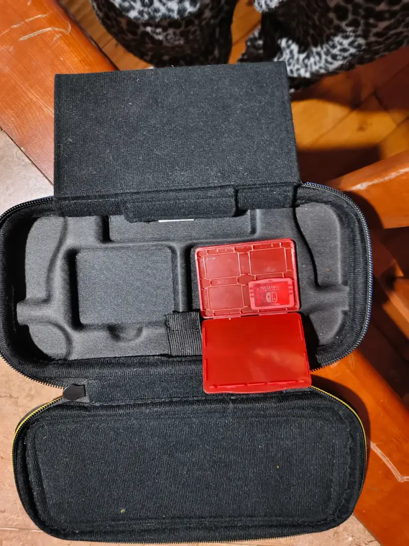 Nintendo Switch con juegos + accesorios - 5