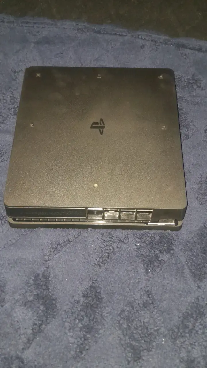 Consola Sony PlayStation 4 Slim negra - 3