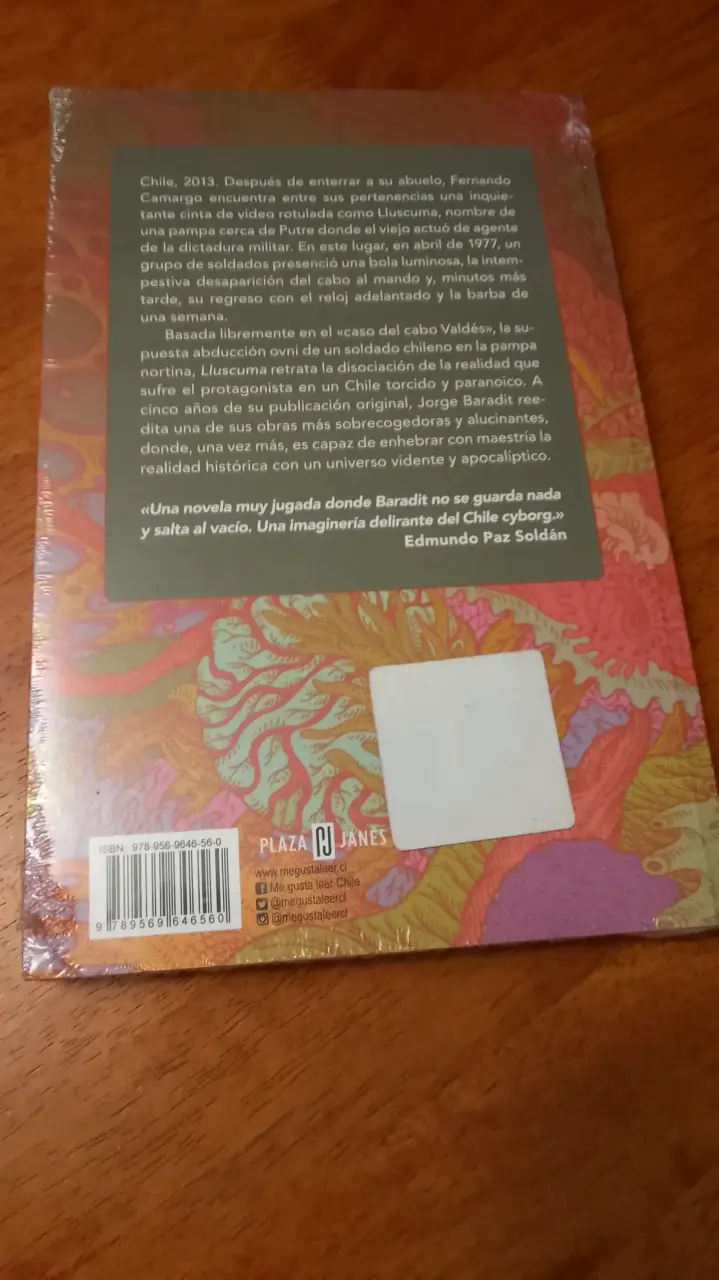 Libro Lluscuma de Jorge Baradit en excelente estado - 2