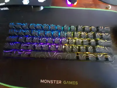 Teclado mecánico retroiluminado RGB Monster Games - miniatura 1