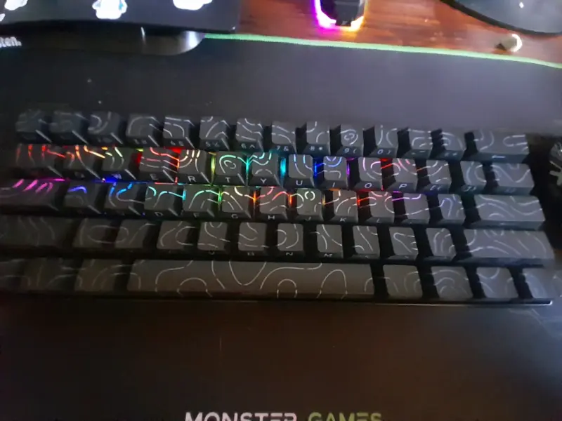 Teclado mecánico retroiluminado RGB Monster Games - 4