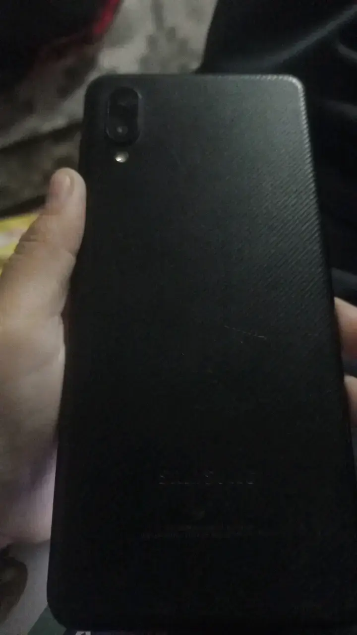 Smartphone Samsung Galaxy A10 en buen estado - 1