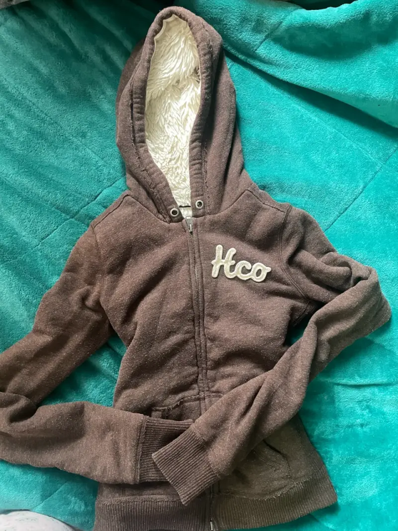 Chaqueta con capucha Hollister marrón forrada - 2