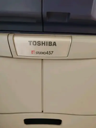 Impresora multifuncional Toshiba e-Studio 457 - miniatura 1
