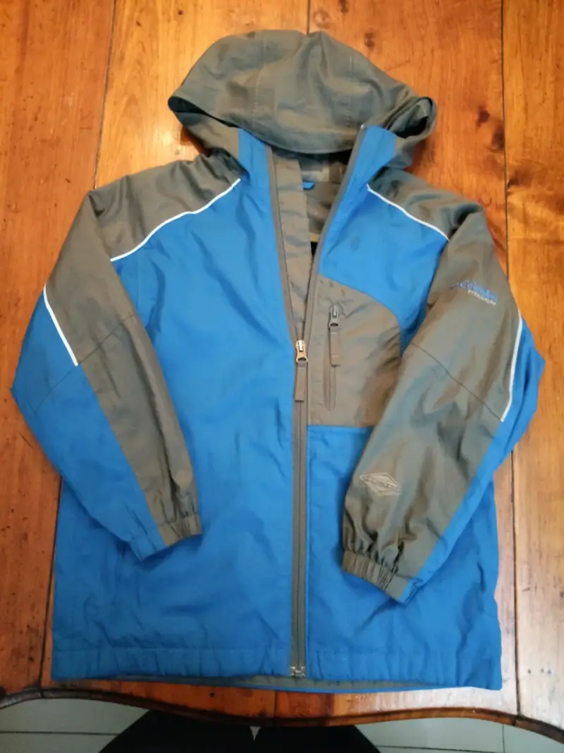 Chaqueta impermeable Columbia azul y gris