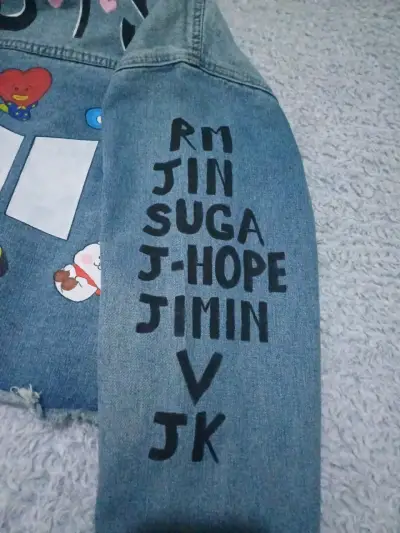 Chaqueta de mezclilla BTS con diseño personalizado - miniatura 5