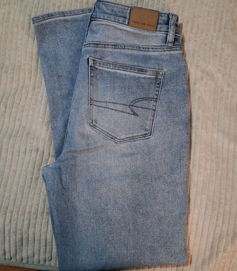 Jeans American Eagle azul claro