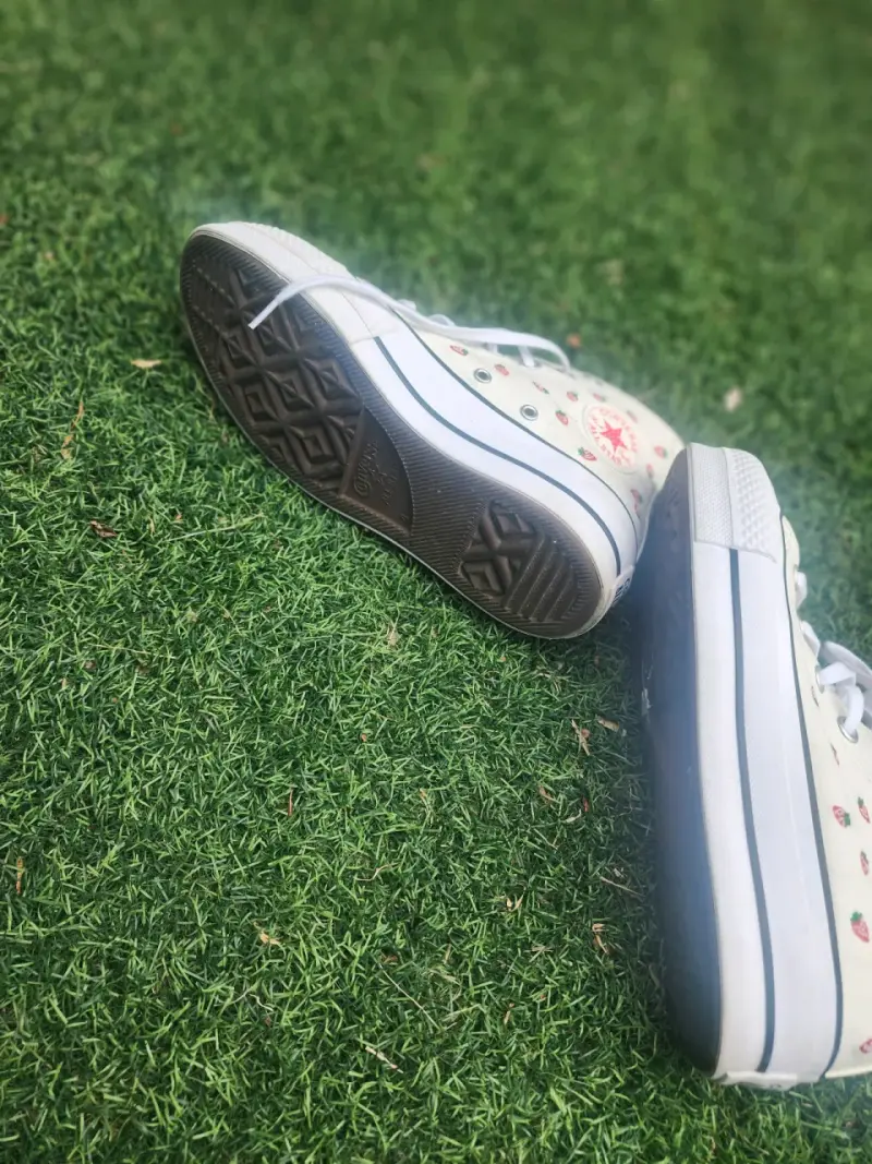 Zapatillas Converse All Star blancas con diseño d - 3