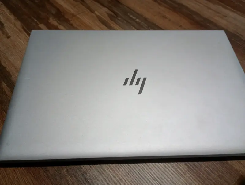 Laptop HP EliteBook con Intel Core i7 - 1