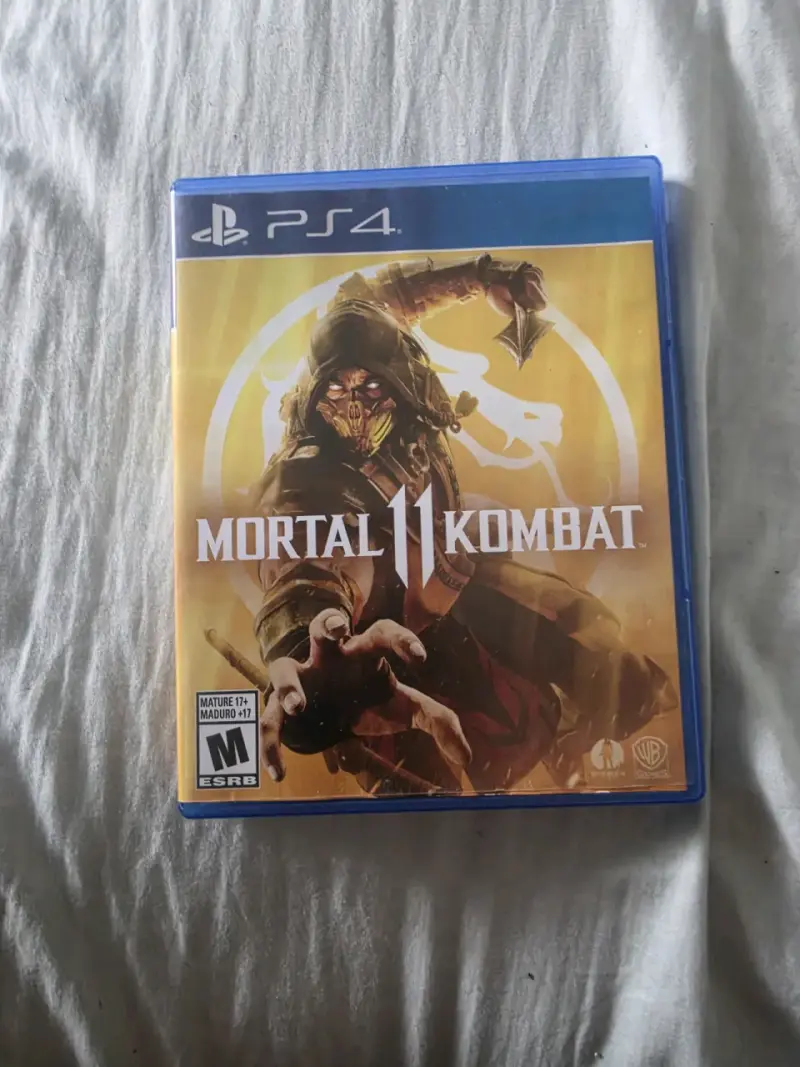Juego PS4 Mortal Kombat 11 en buen estado - 1