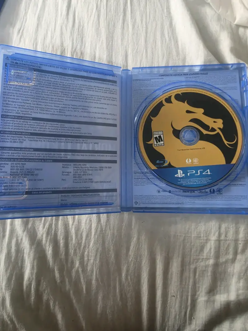 Juego PS4 Mortal Kombat 11 en buen estado - 2