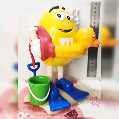 Figura coleccionable M&M's con flotador - miniatura 2
