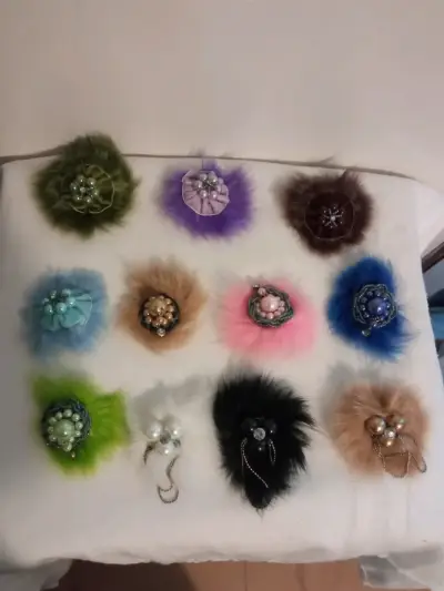 Prendedr de pelo con perlas - miniatura 1